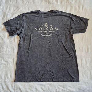 Men's gray size tag removed Large ??Volcom short sleevd shirt GUC